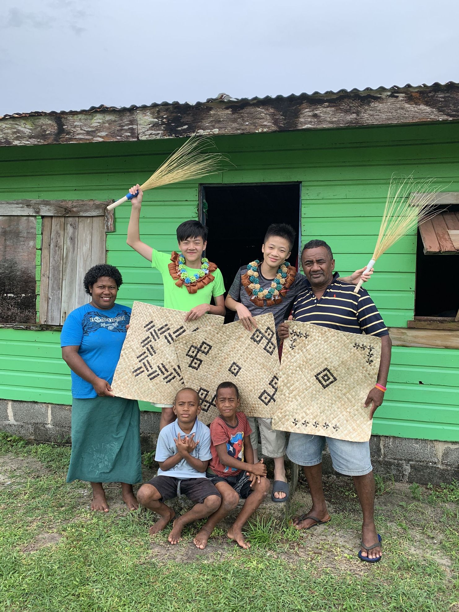 Fiji Life – Community Service Trip in Village