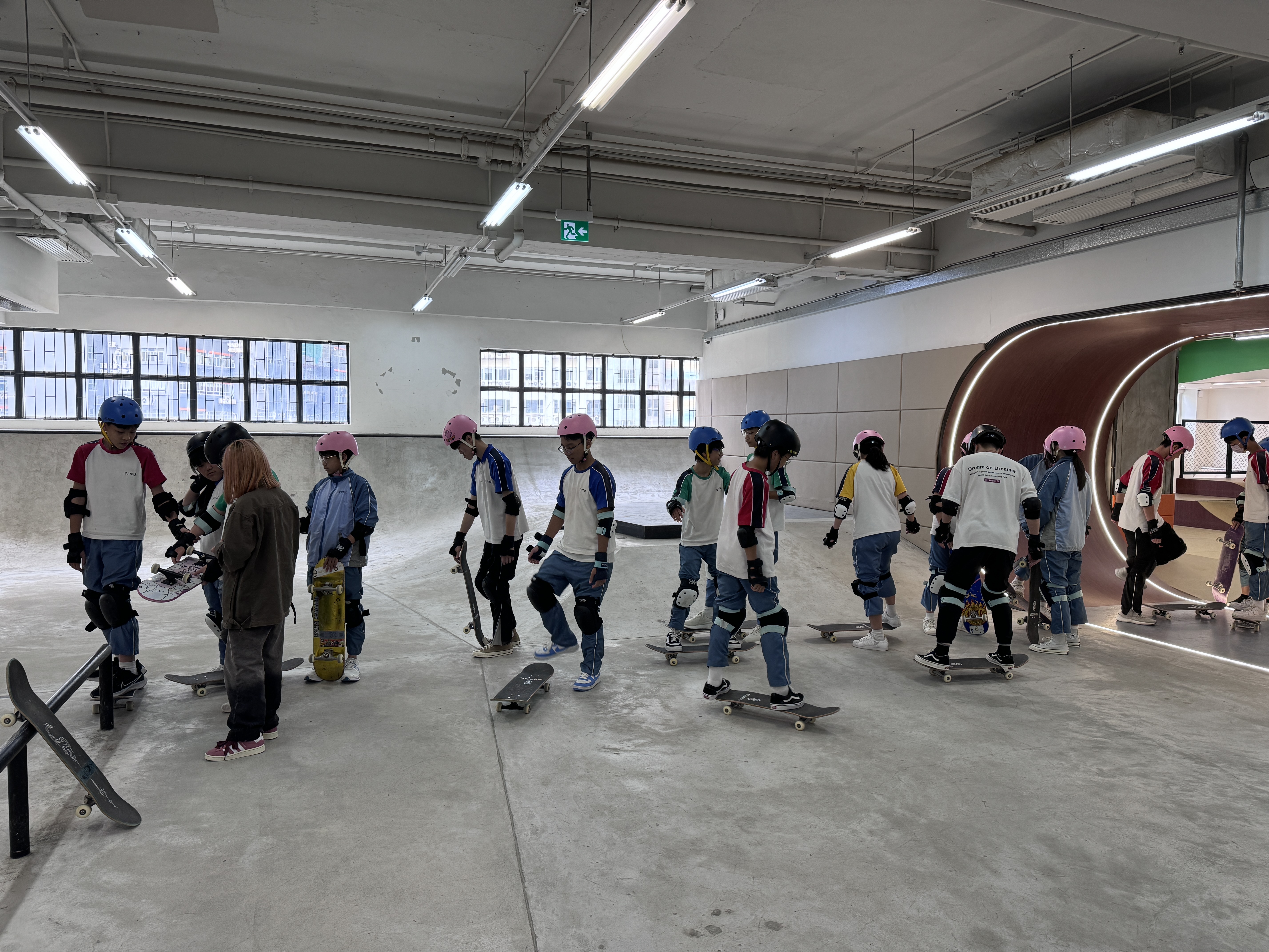 LEWOWA 2324 – 05 Sk8er: Thrive on Wheels