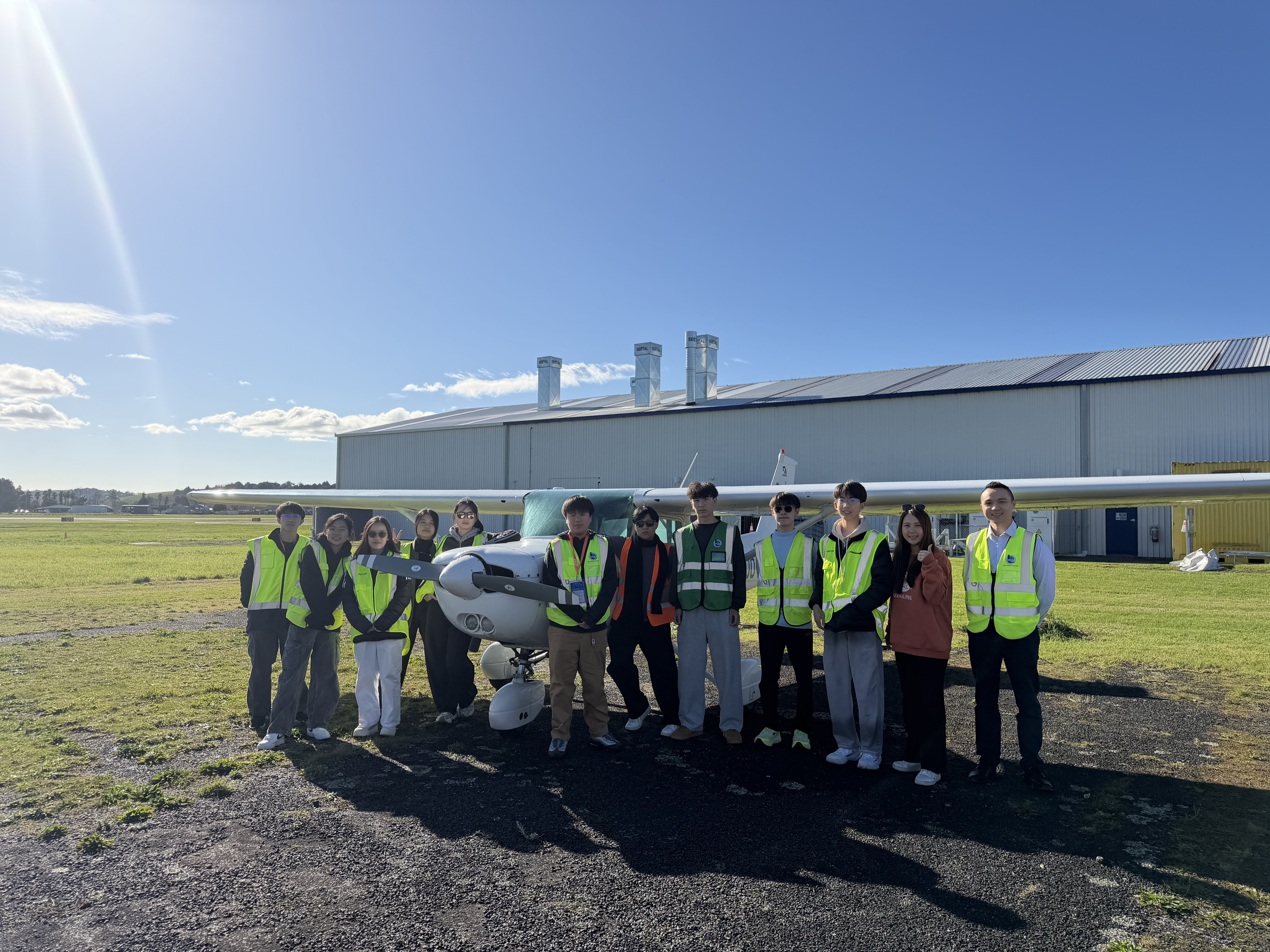 LEWOWA 2526-33:MathSky: Auckland
